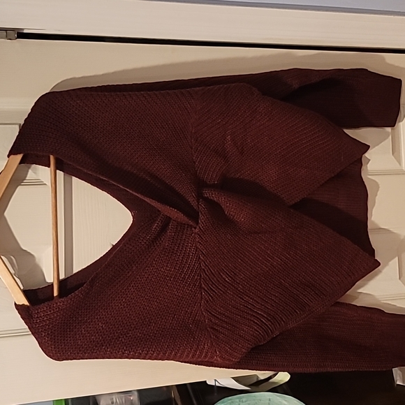 Sweater - Picture 2 of 3